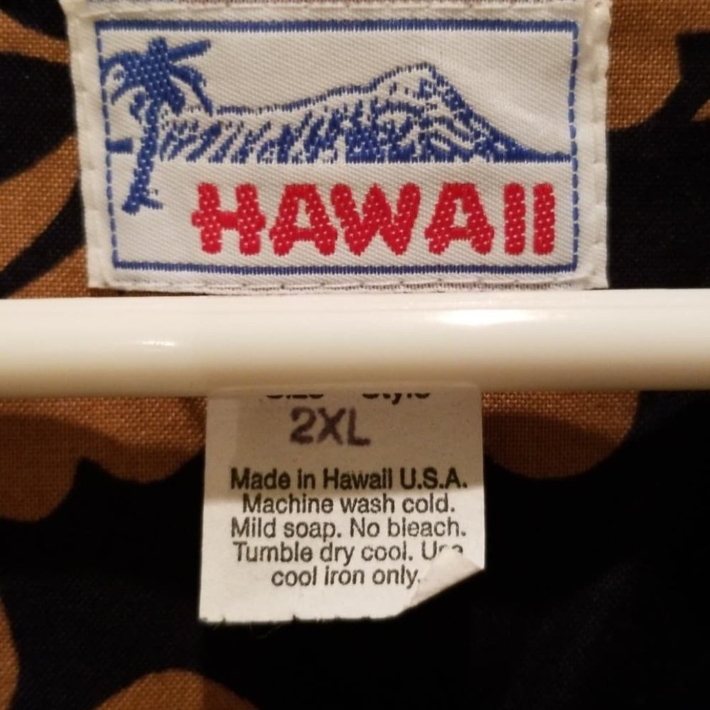 Hawaii - 2xl Men's Button Down - Picture 2 of 3